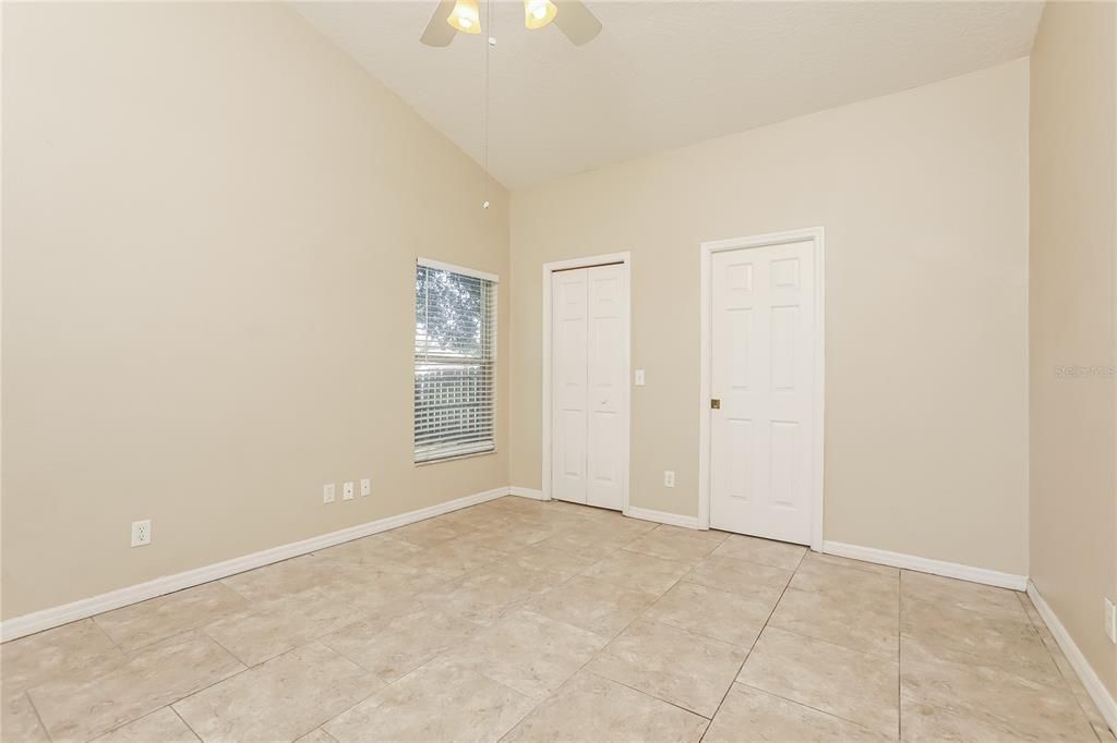 For Rent: $2,030 (3 beds, 2 baths, 1494 Square Feet)