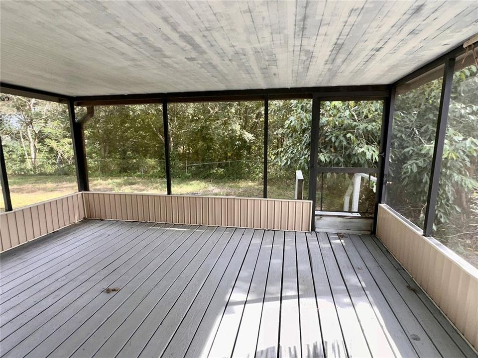 screened in porch