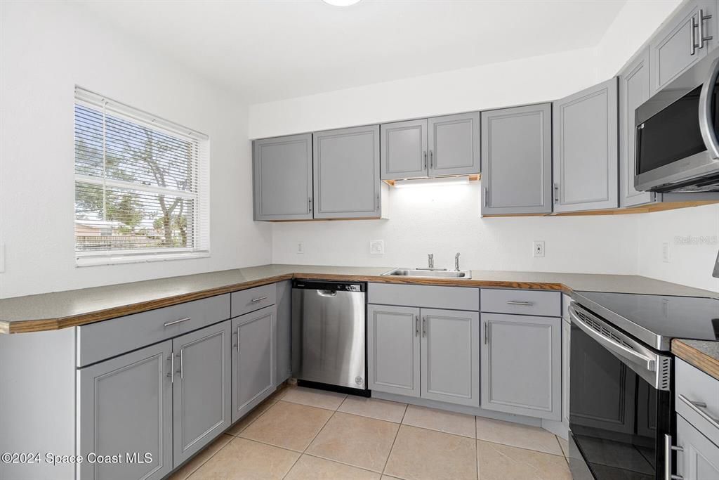 Kitchen with stainless steel appliances