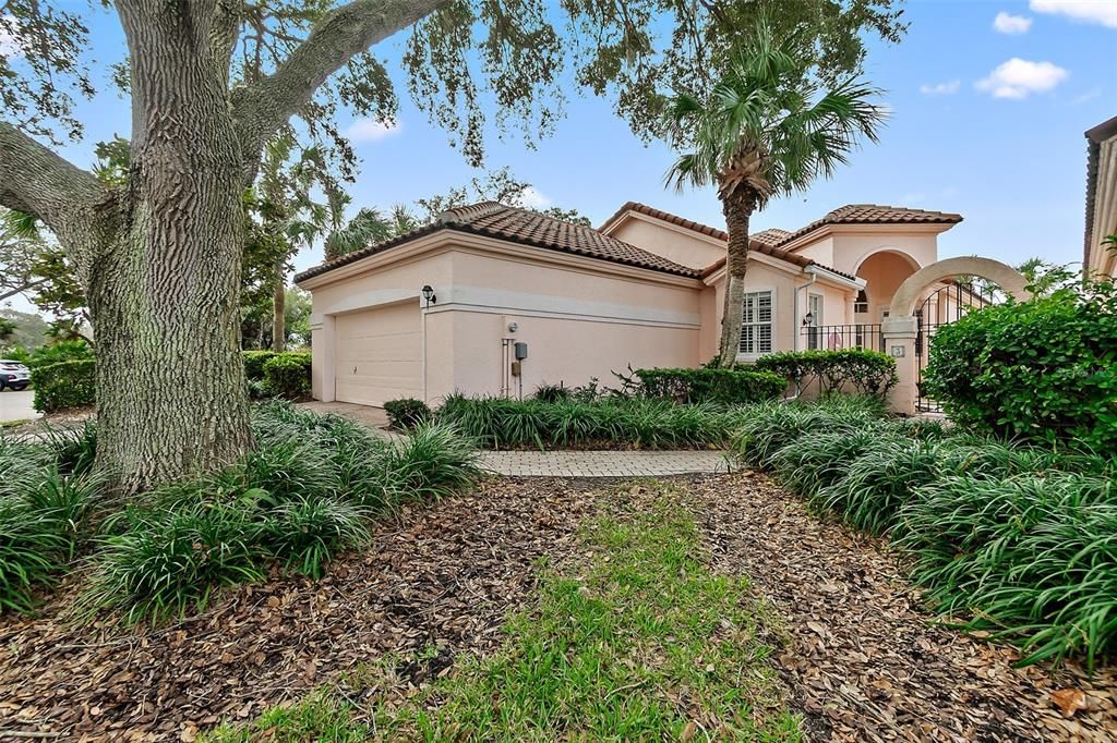 For Sale: $650,000 (3 beds, 2 baths, 1882 Square Feet)