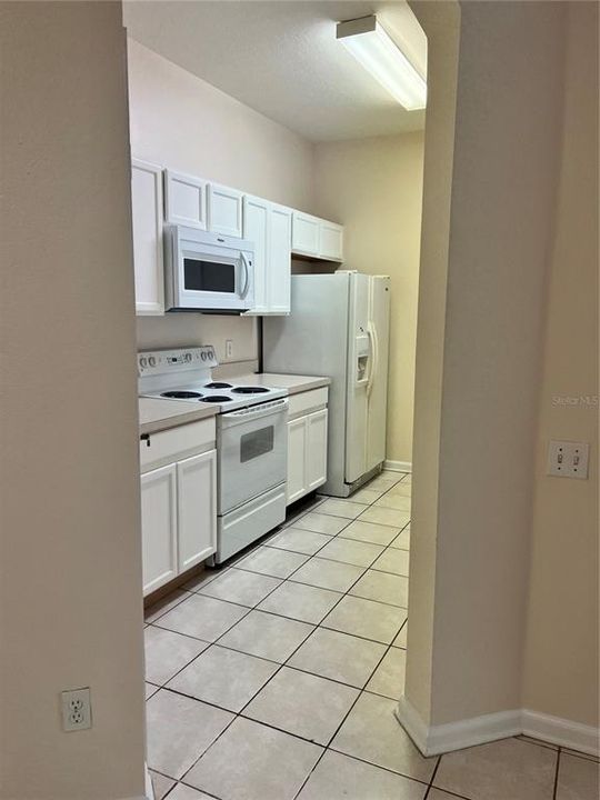 For Rent: $1,800 (3 beds, 2 baths, 1206 Square Feet)