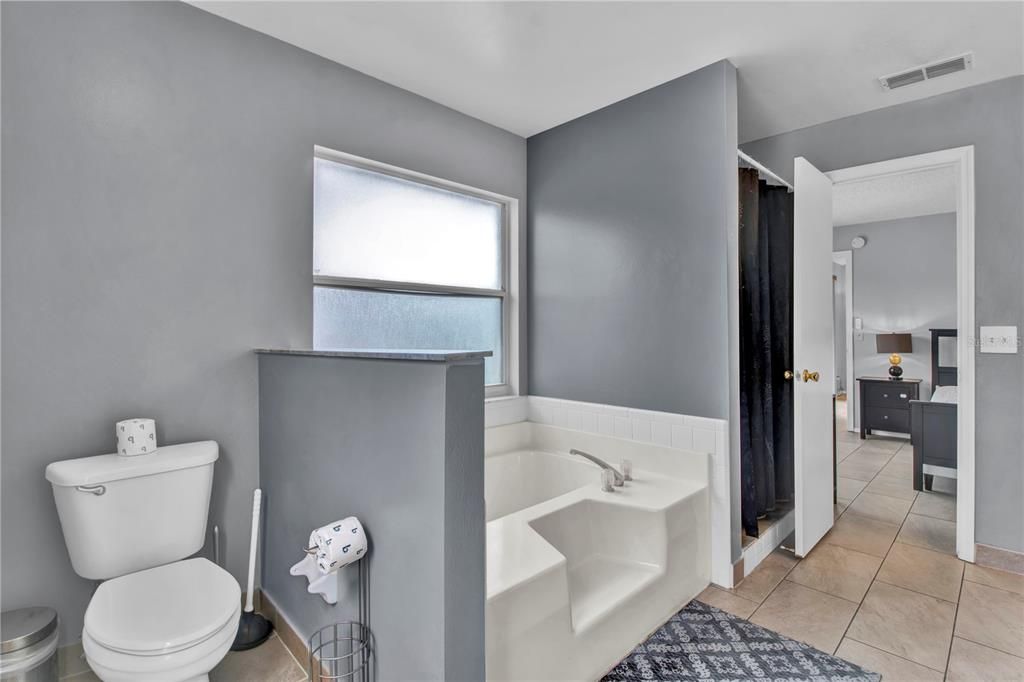 For Sale: $380,000 (3 beds, 2 baths, 1262 Square Feet)