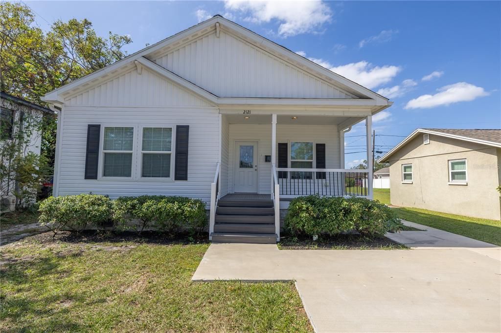 For Sale: $365,000 (3 beds, 2 baths, 1560 Square Feet)