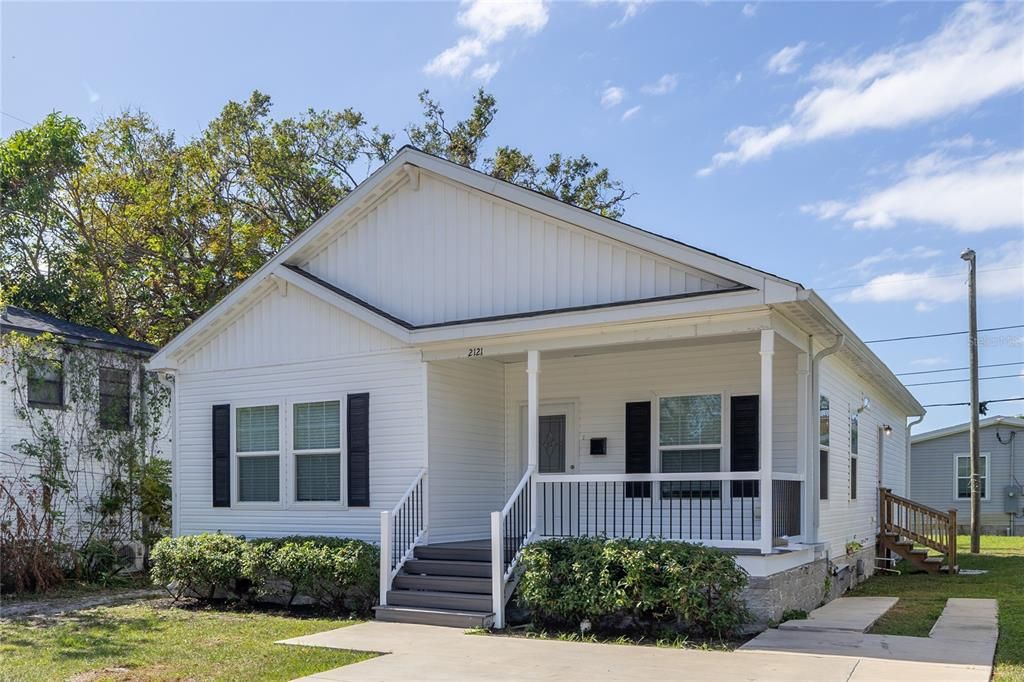 For Sale: $365,000 (3 beds, 2 baths, 1560 Square Feet)