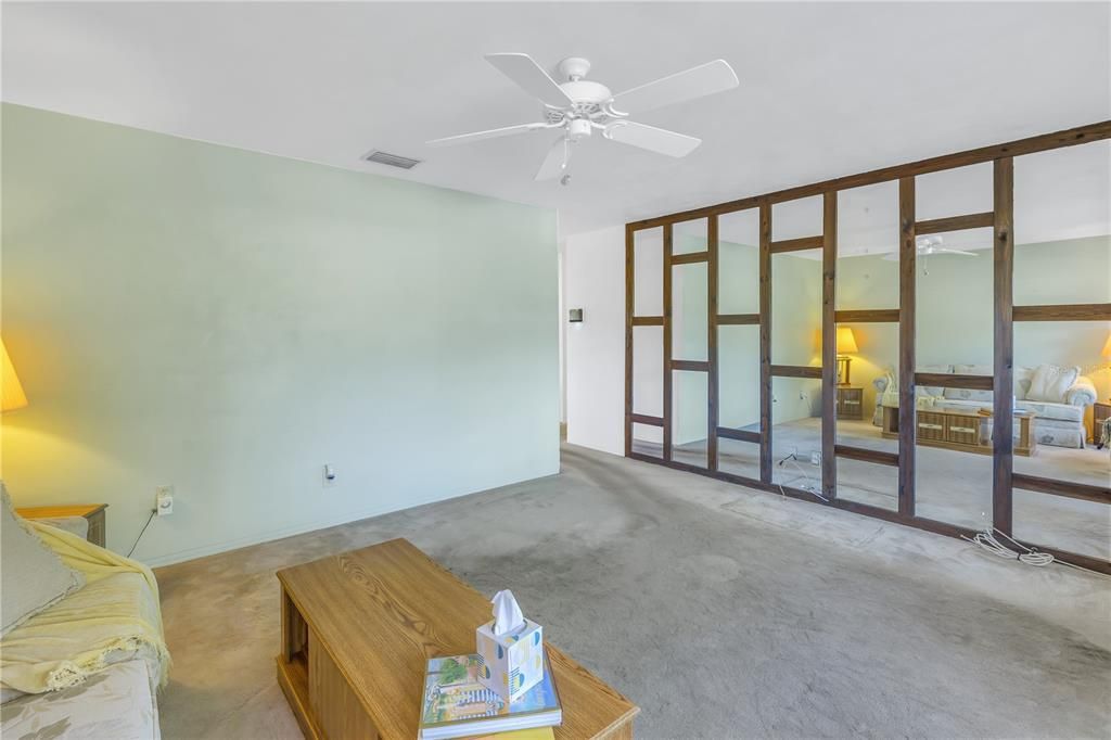 For Sale: $439,000 (4 beds, 2 baths, 1520 Square Feet)