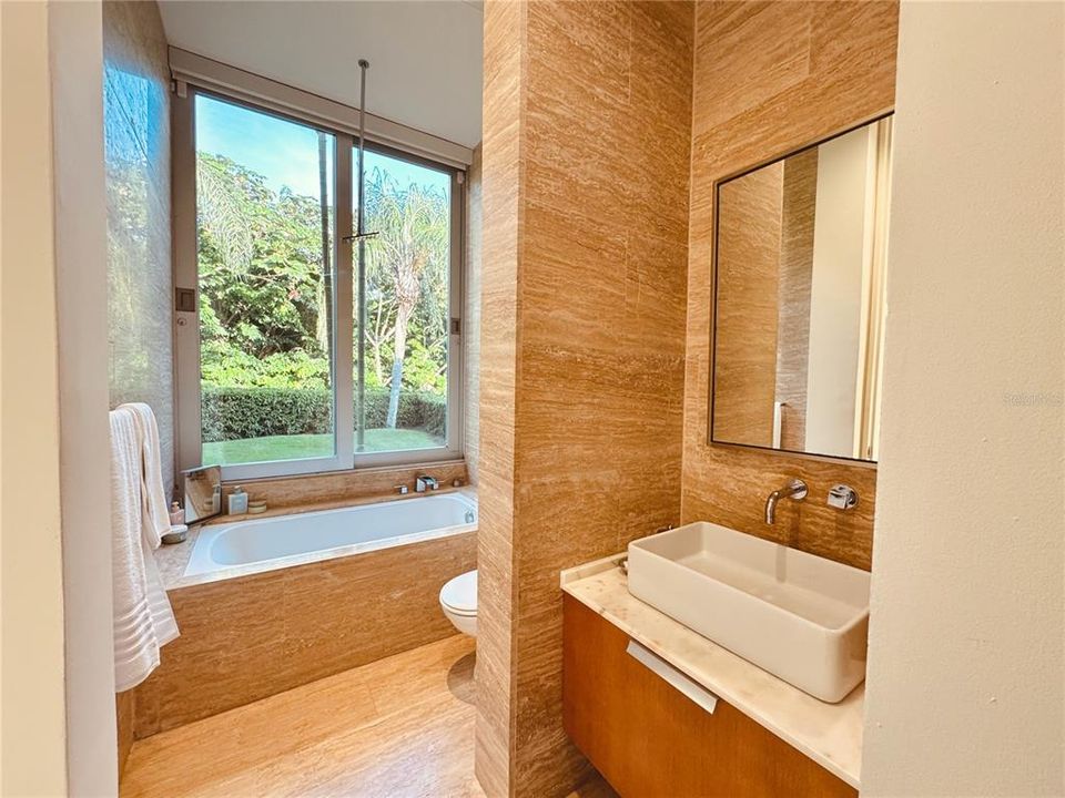 待售: $12,500,000 (5 贝兹, 6 浴室, 7306 平方英尺)