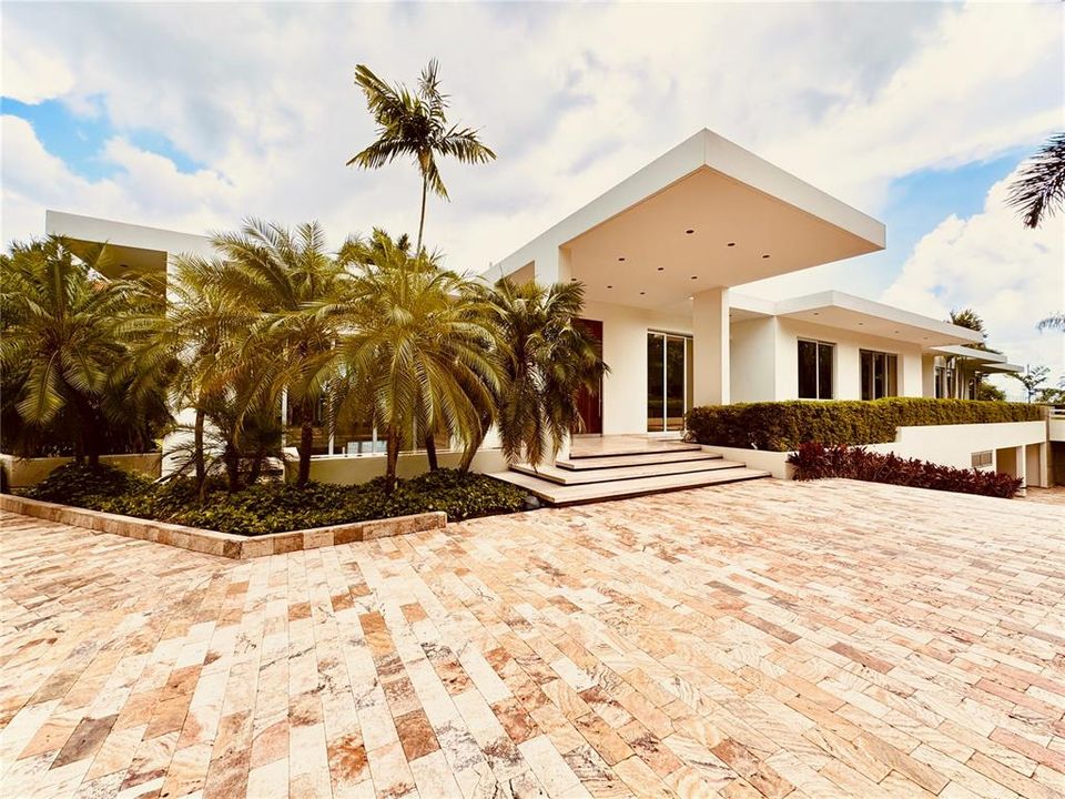 待售: $12,500,000 (5 贝兹, 6 浴室, 7306 平方英尺)