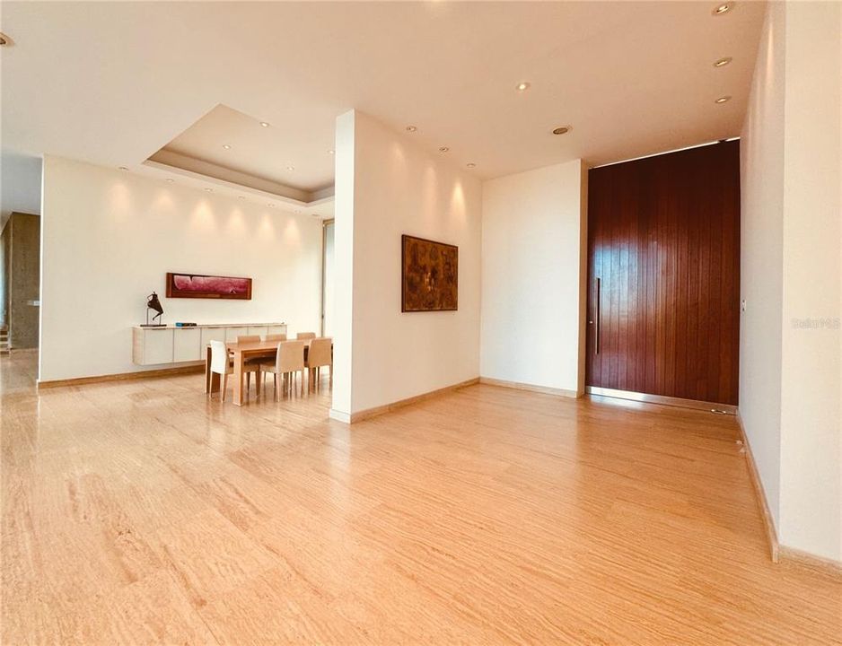 待售: $12,500,000 (5 贝兹, 6 浴室, 7306 平方英尺)