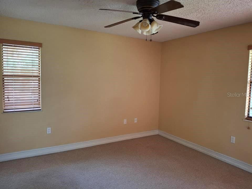 For Rent: $1,600 (2 beds, 2 baths, 910 Square Feet)