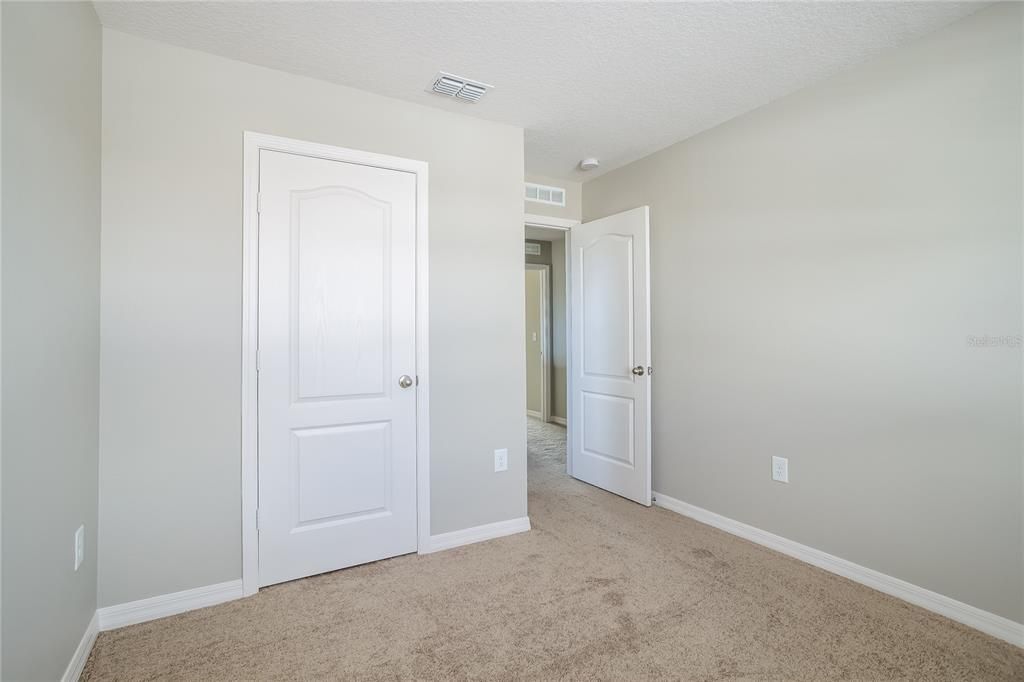 For Rent: $2,025 (4 beds, 2 baths, 1852 Square Feet)