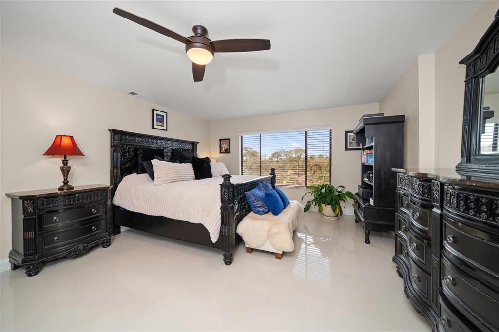 For Sale: $369,000 (2 beds, 2 baths, 1440 Square Feet)