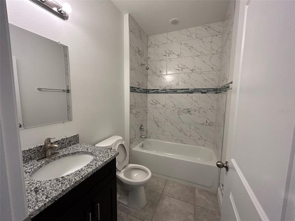 For Rent: $1,900 (4 beds, 2 baths, 1578 Square Feet)