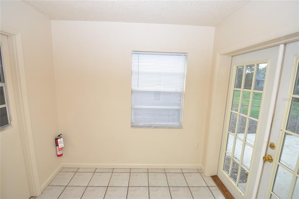 For Rent: $1,650 (2 beds, 2 baths, 1011 Square Feet)