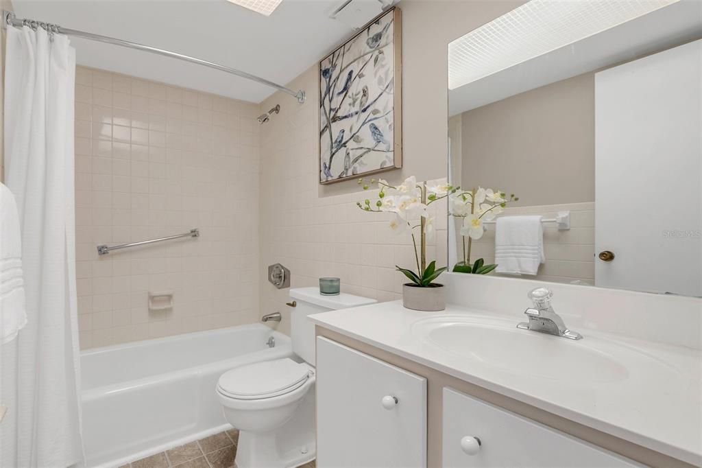 Upstairs full bathroom Tub/shower combo