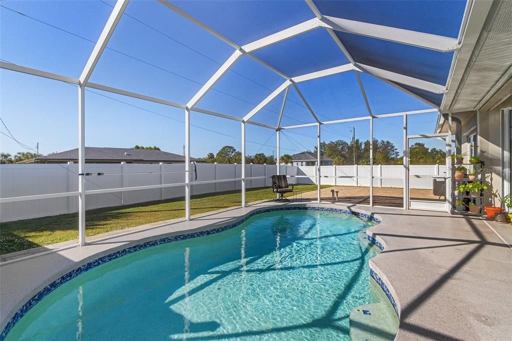 Pool fully covered lanai & deck