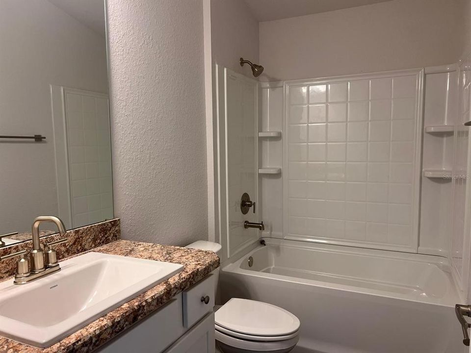 For Rent: $1,800 (3 beds, 2 baths, 1368 Square Feet)