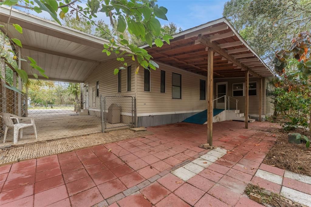 Great Patio for the Whole Family!