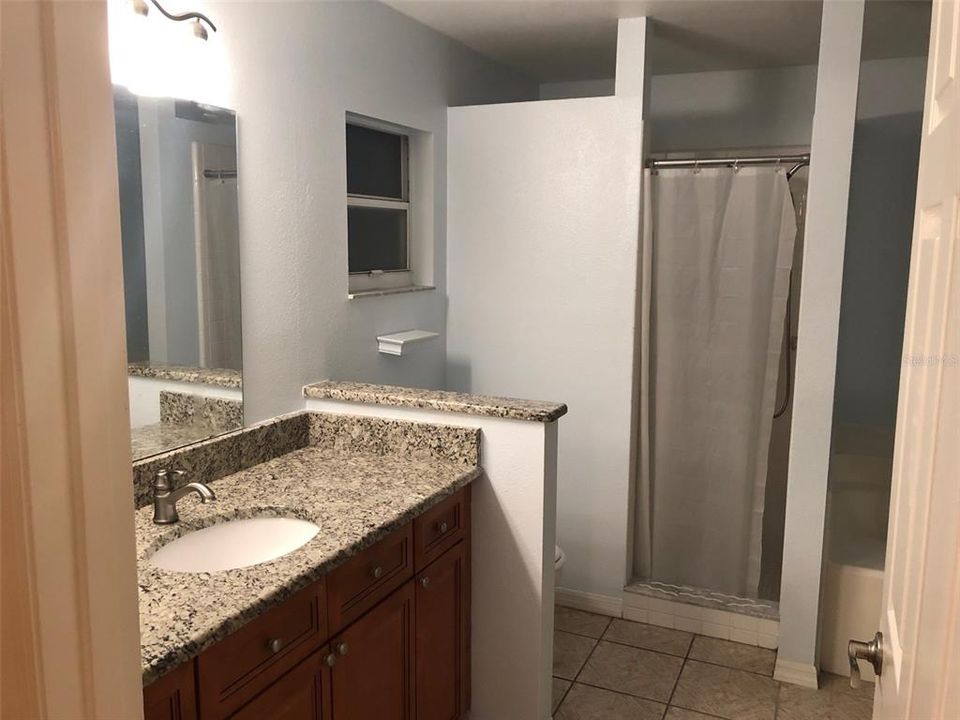 For Rent: $2,100 (3 beds, 2 baths, 1280 Square Feet)