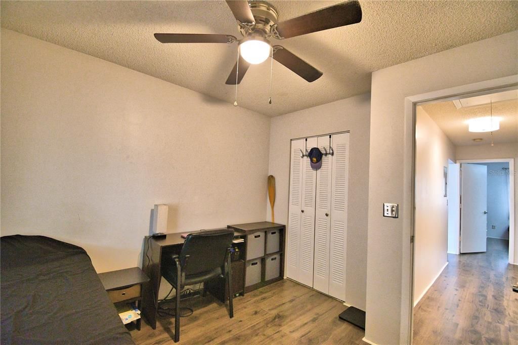 For Sale: $169,000 (3 beds, 2 baths, 1073 Square Feet)