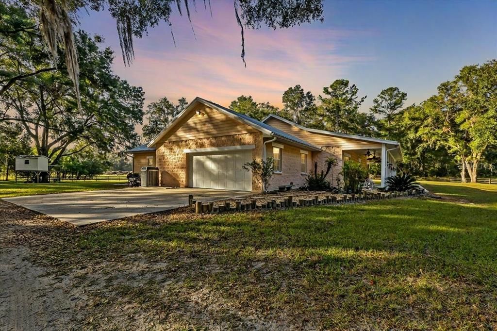 For Sale: $779,900 (3 beds, 2 baths, 2002 Square Feet)