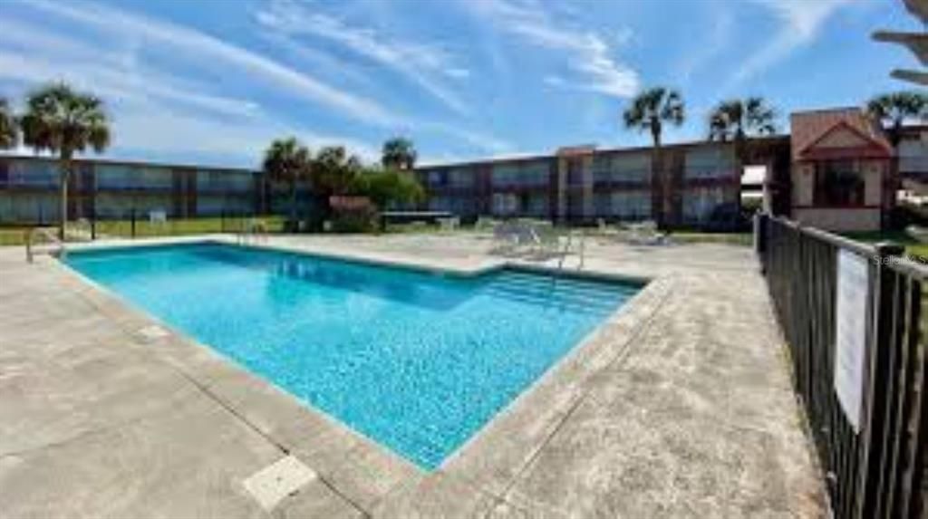 Active With Contract: $69,000 (1 beds, 1 baths, 300 Square Feet)