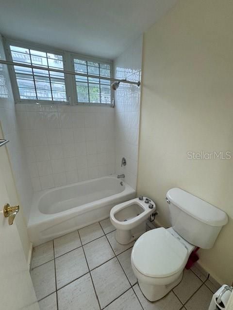 For Rent: $2,300 (3 beds, 2 baths, 1260 Square Feet)