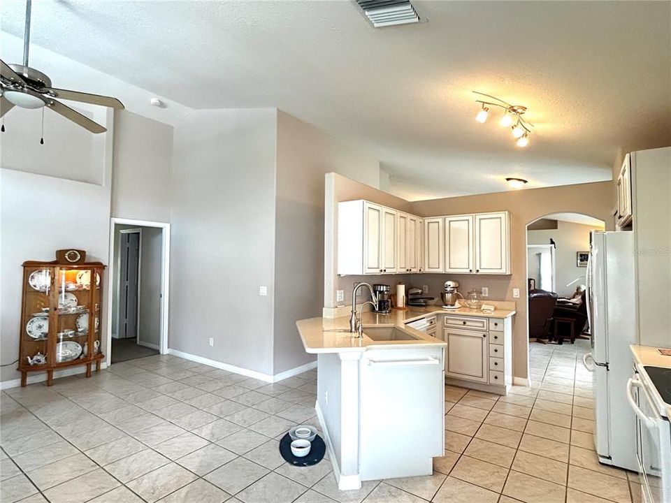 Kitchen / Family room