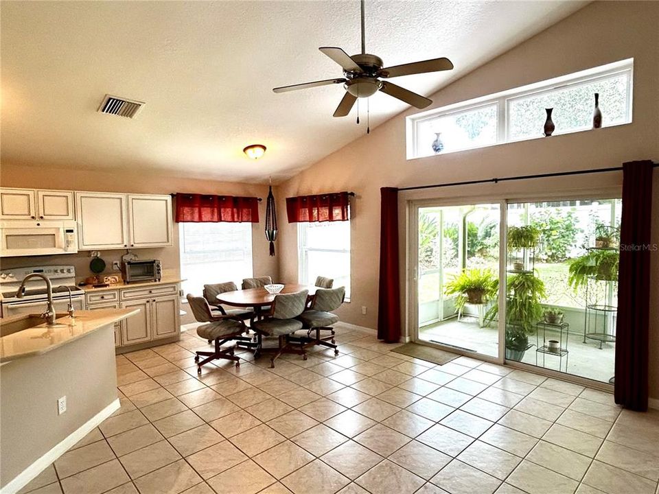 Dinette / family room