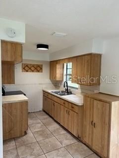 For Sale: $229,000 (3 beds, 1 baths, 874 Square Feet)