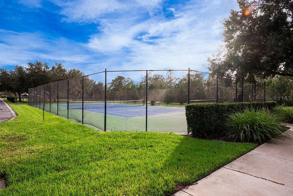 For Sale: $575,000 (3 beds, 2 baths, 1809 Square Feet)