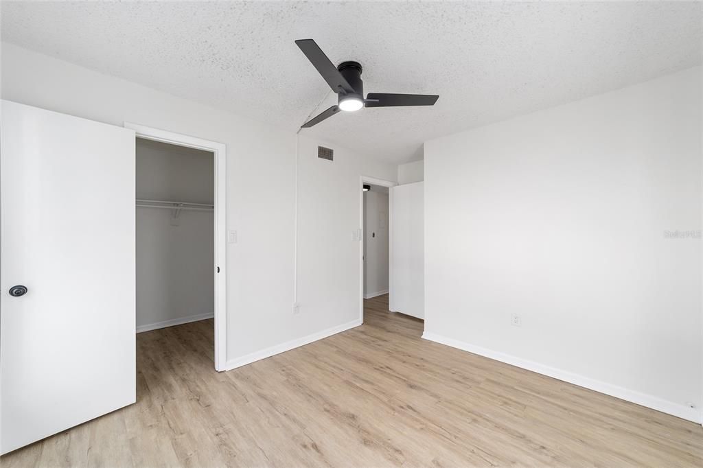 For Rent: $1,250 (2 beds, 2 baths, 891 Square Feet)