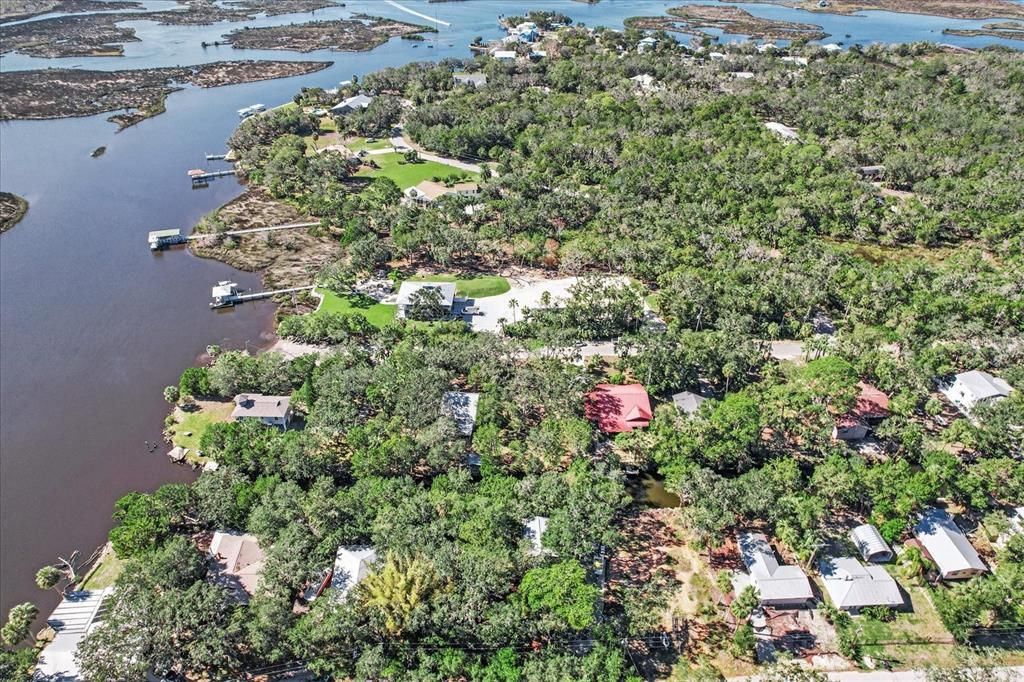 Leads to the Homosassa River