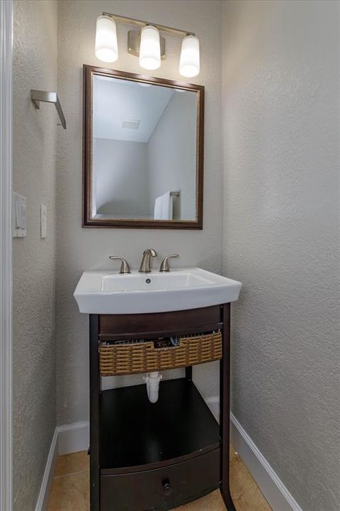 Downstairs guest bathroom