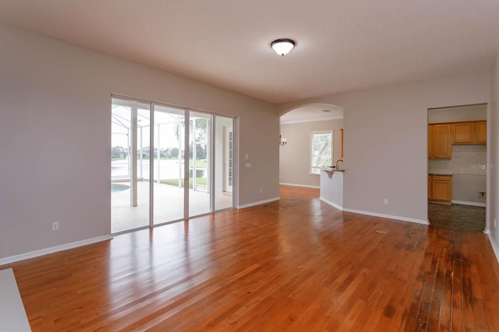 10' x 8' sliding door to the covered porch and screened pool