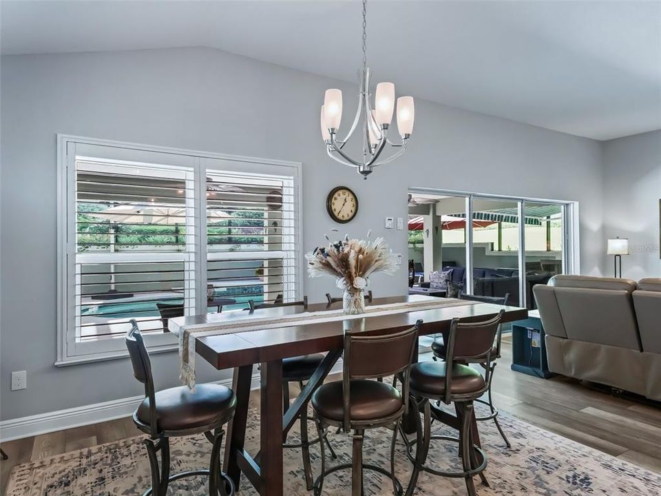 dining area overlooking the pool