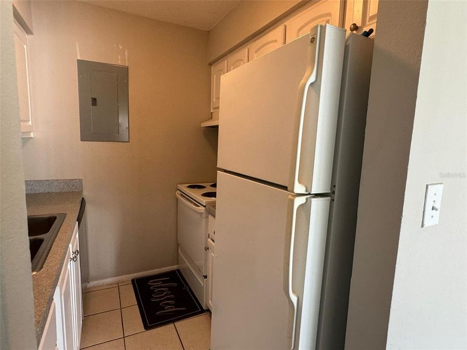 For Rent: $1,450 (1 beds, 1 baths, 549 Square Feet)