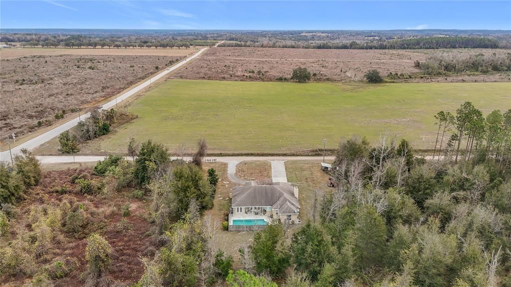 En Venta: $450,000 (3 camas, 2 baños, 1982 Pies cuadrados)