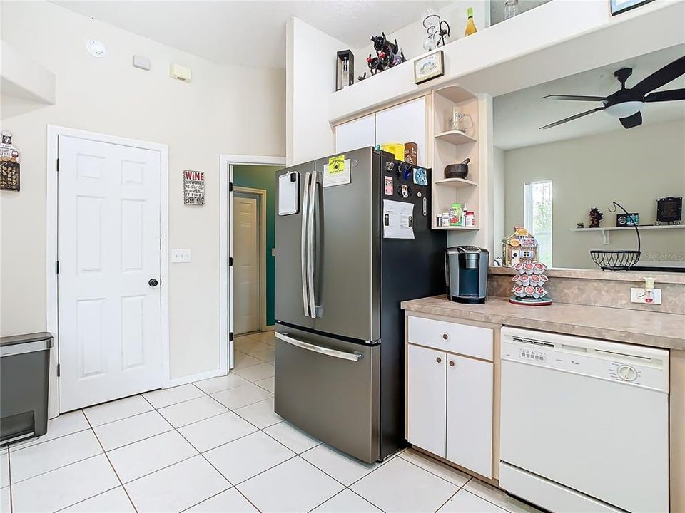 En Venta: $450,000 (3 camas, 2 baños, 1982 Pies cuadrados)