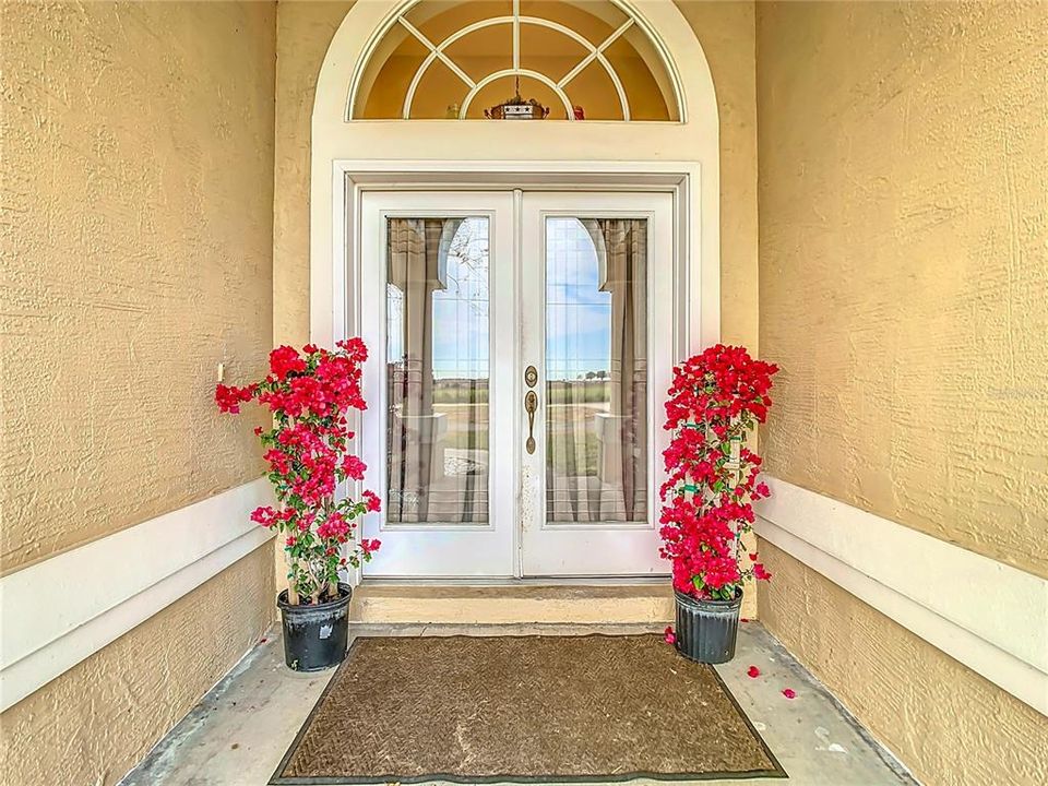 En Venta: $450,000 (3 camas, 2 baños, 1982 Pies cuadrados)