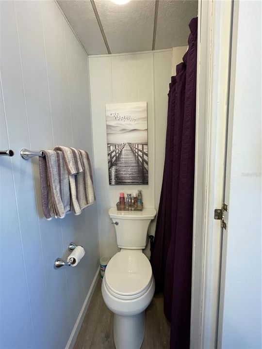 EN-SUITE BATHROOM