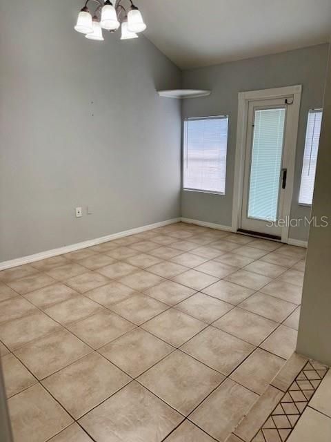 For Rent: $1,625 (3 beds, 2 baths, 1370 Square Feet)