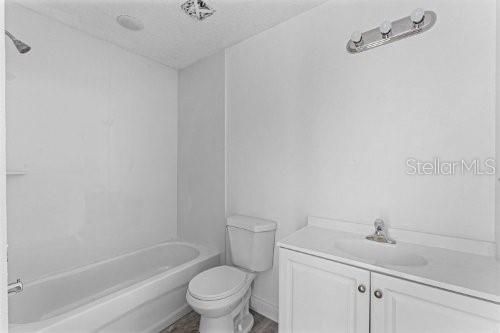 For Sale: $339,000 (3 beds, 2 baths, 1370 Square Feet)