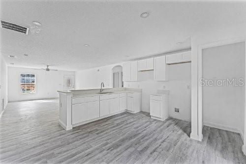 For Sale: $339,000 (3 beds, 2 baths, 1370 Square Feet)