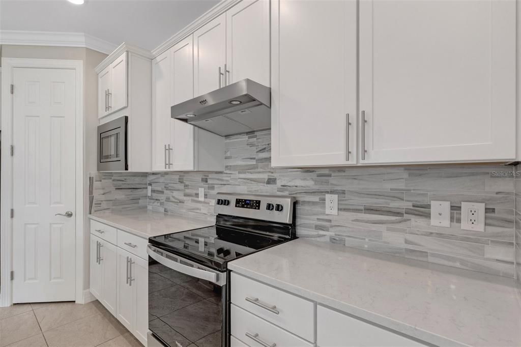 For Sale: $849,900 (3 beds, 2 baths, 1997 Square Feet)