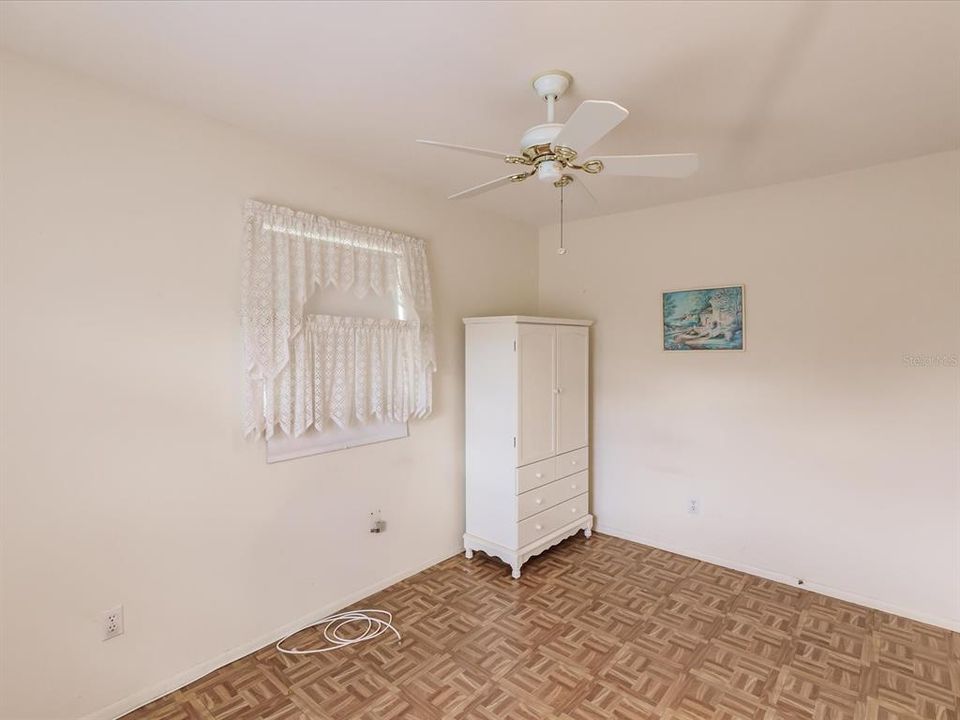 For Sale: $260,000 (2 beds, 2 baths, 1178 Square Feet)