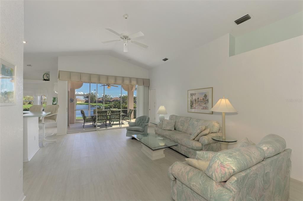 For Sale: $479,000 (3 beds, 2 baths, 1622 Square Feet)