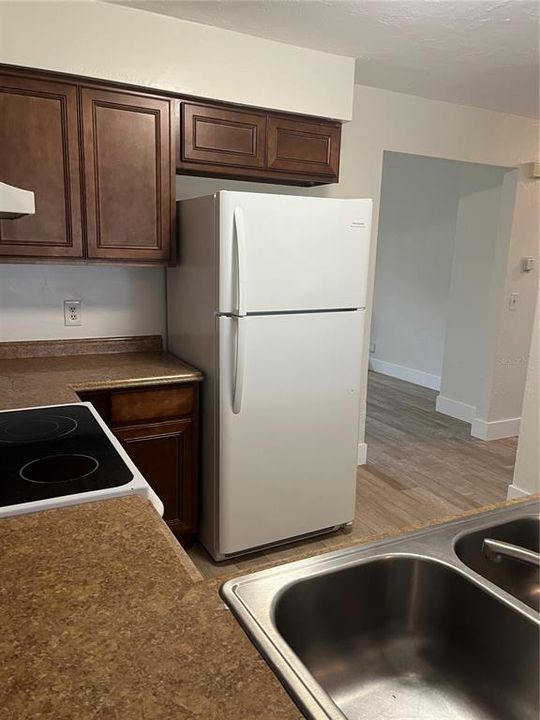 For Rent: $1,500 (2 beds, 2 baths, 975 Square Feet)