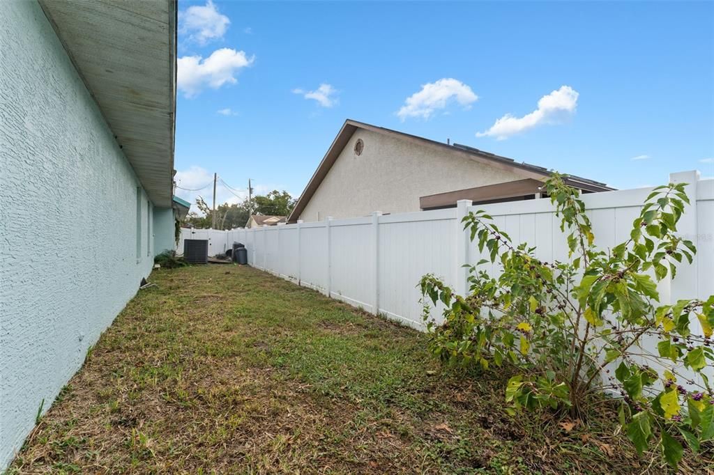 For Sale: $365,000 (3 beds, 2 baths, 2863 Square Feet)