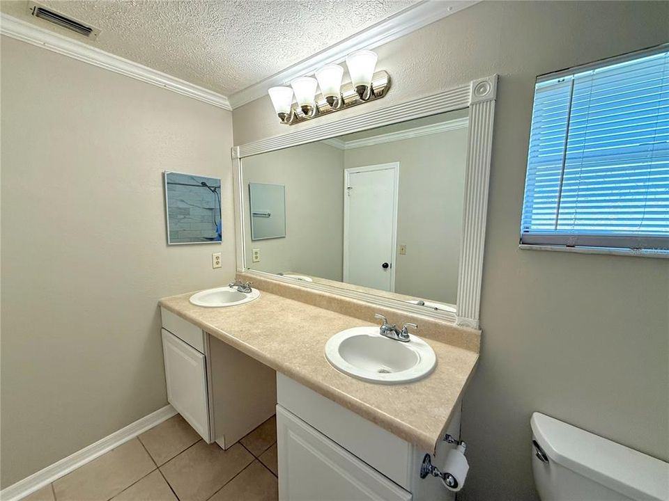 For Rent: $2,198 (3 beds, 2 baths, 1344 Square Feet)