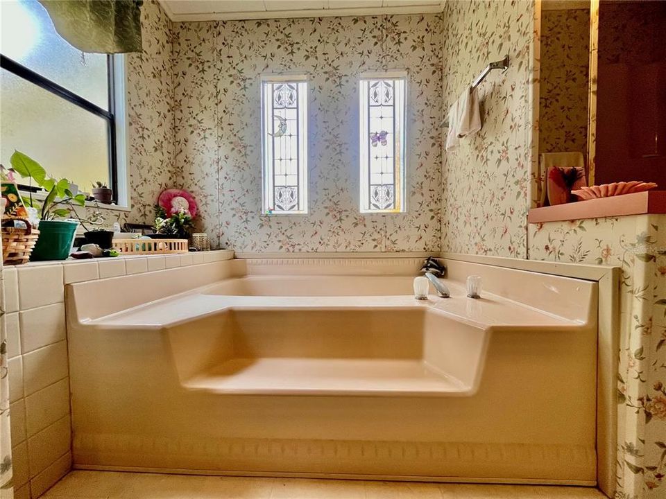 Garden Tub in Primary Bath